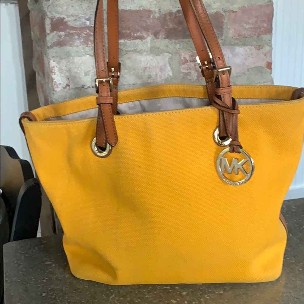 Micheal Kors Tote